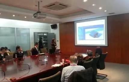 技术协同下的轻量化与智能化 云度汽车新技术交流展示会的启示